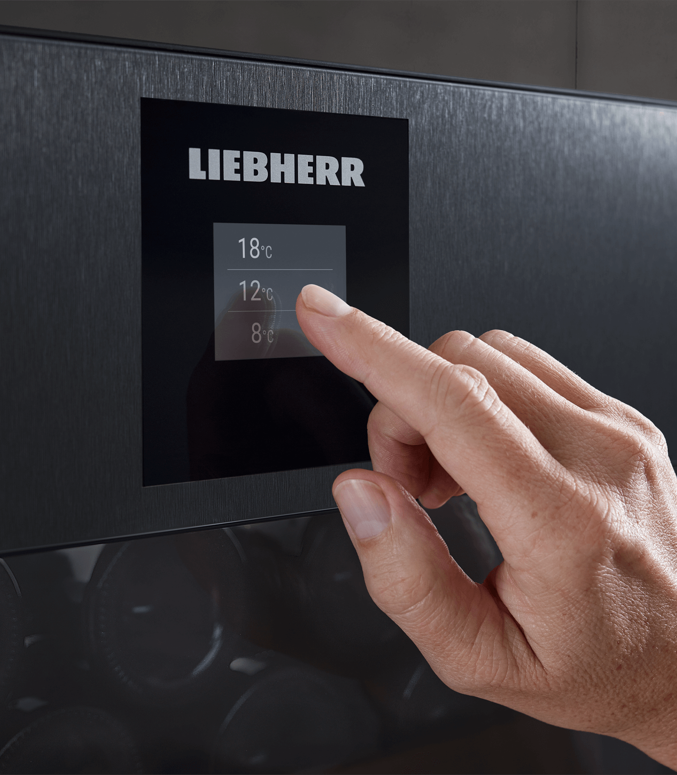 LIEBHERR WPGBI747320 cave à vin pose-libre