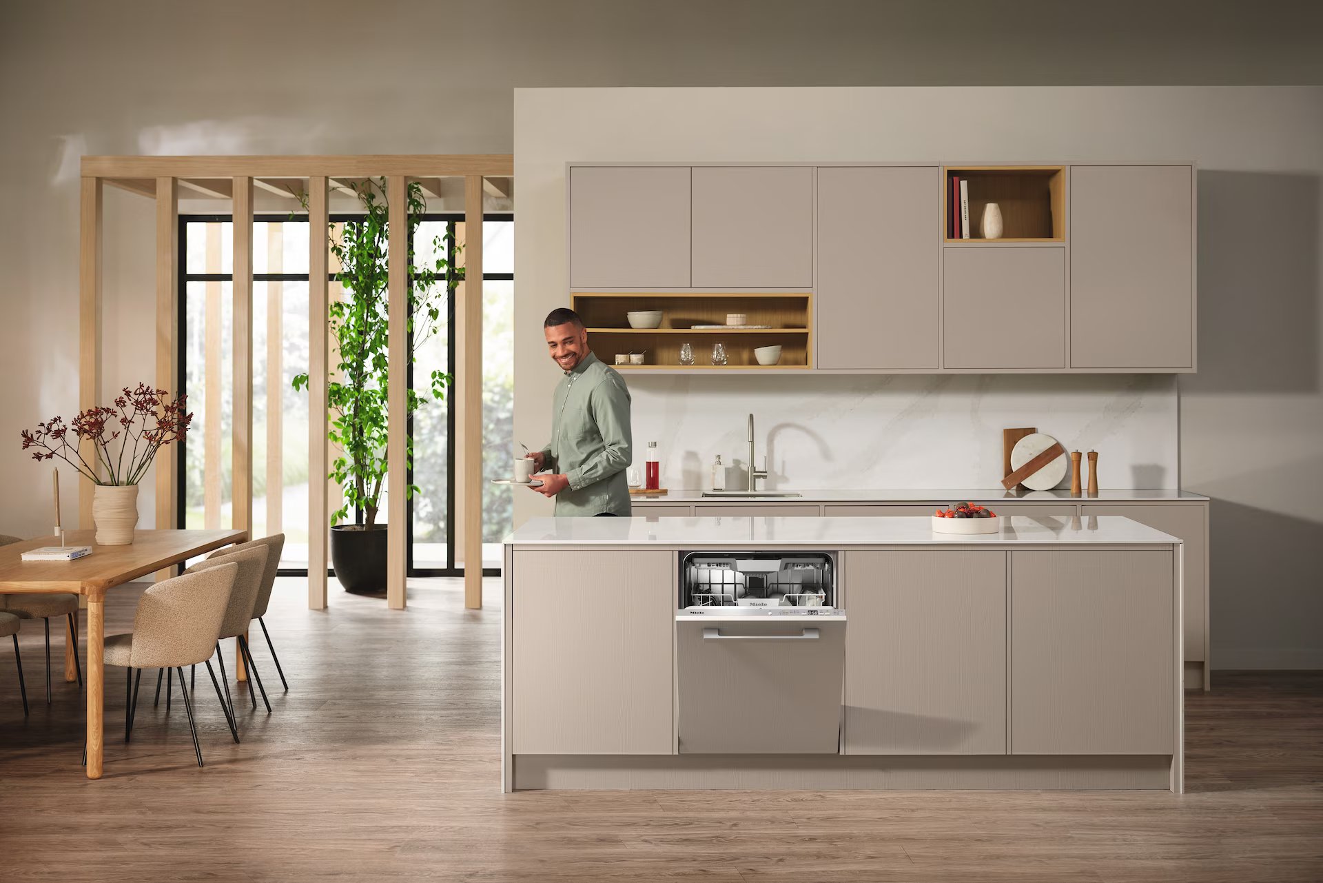 MIELE G5856SCVIXXLACTIVEPLUSEDST lave-vaisselle entièrement intégrable