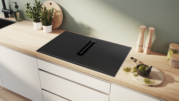 BOSCH PVS895B16E SERIE 4 table de cuisson à induction - 80cm