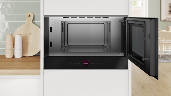 BOSCH BFR9221B1 SERIE 8 four à micro-ondes - 38cm