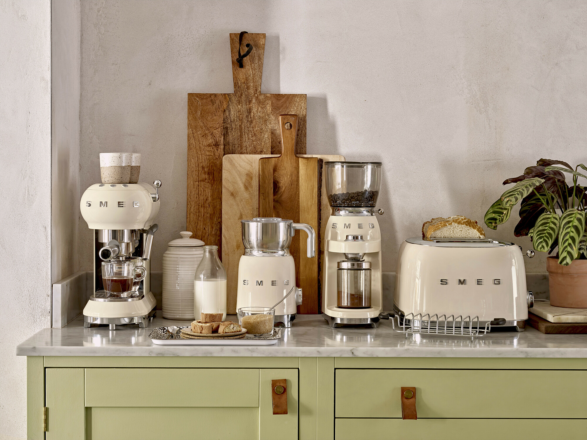 SMEG CGF11CREU broyeur à café