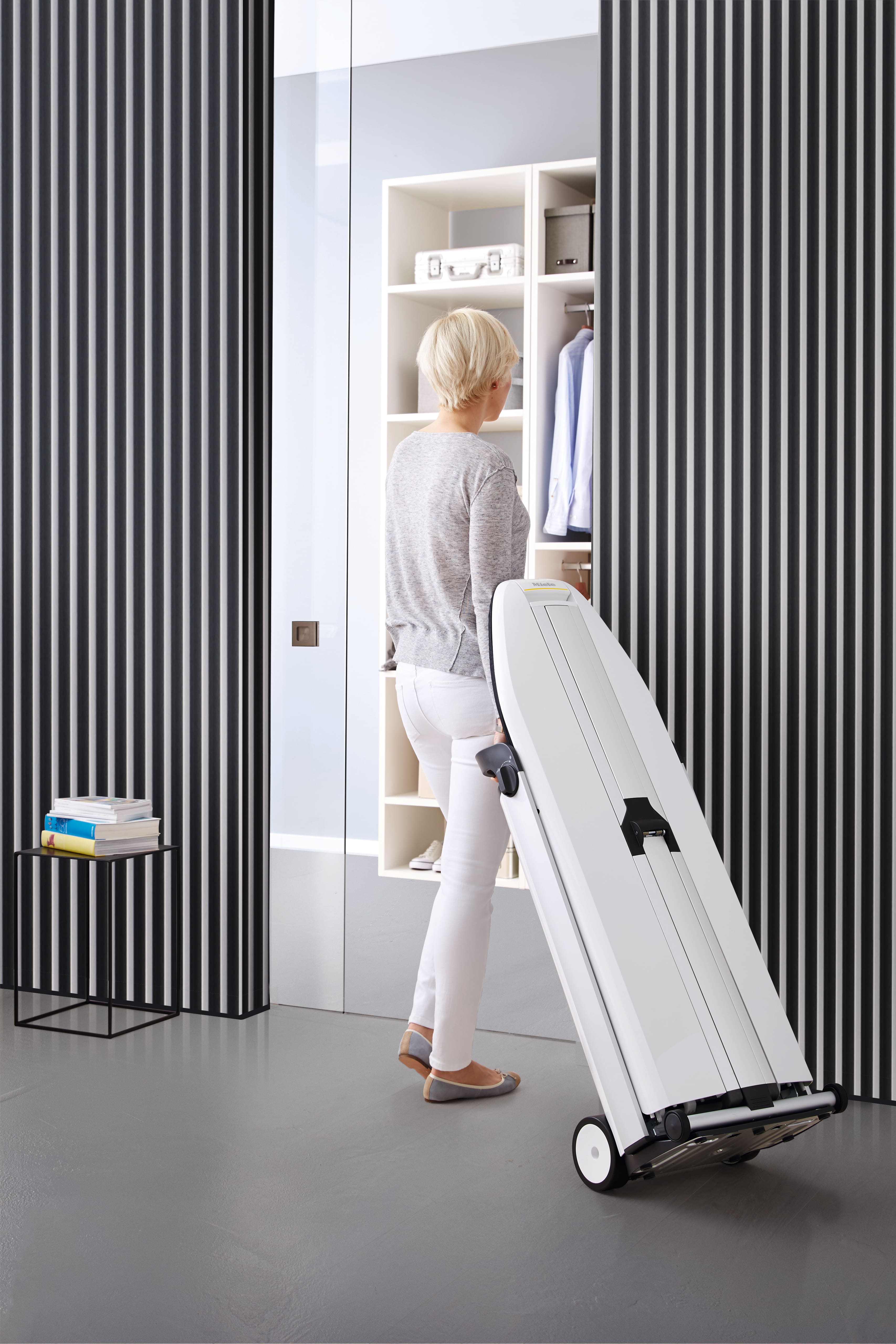 MIELE B4312 Fashion Master  presse à repasser